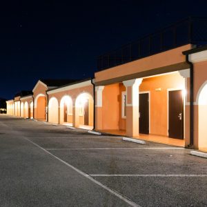 Autohotel di notte