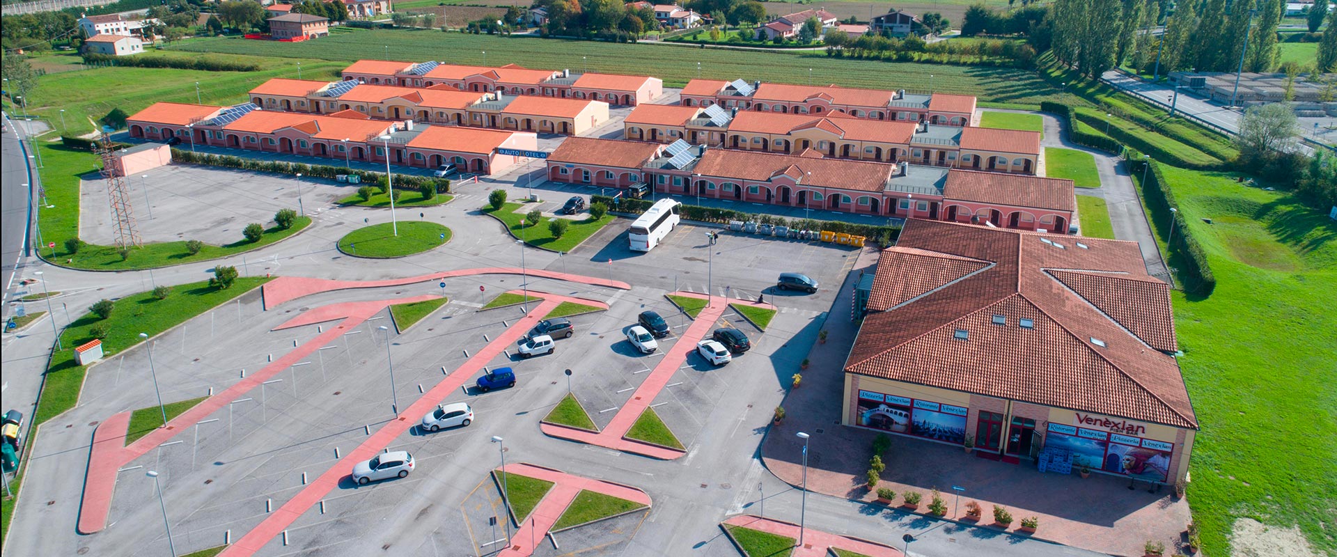 Autohotel Venezia - vista aerea