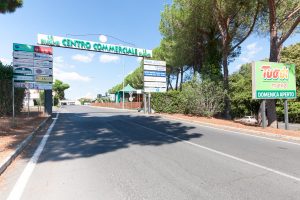 Le Rughe Centro Commerciale ingresso